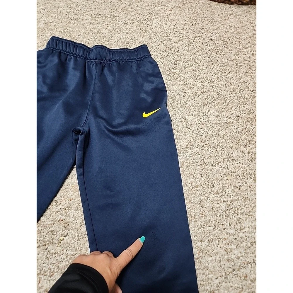 Nike Boys Michigan Sweatpants Joggers Size Large‎ Blue On Field Therma Fit **
